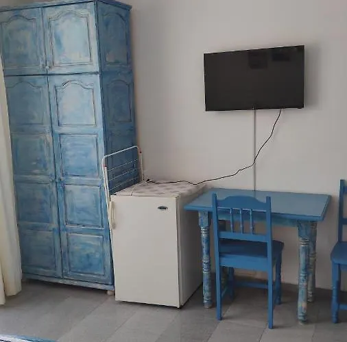 호텔 семеен ирина