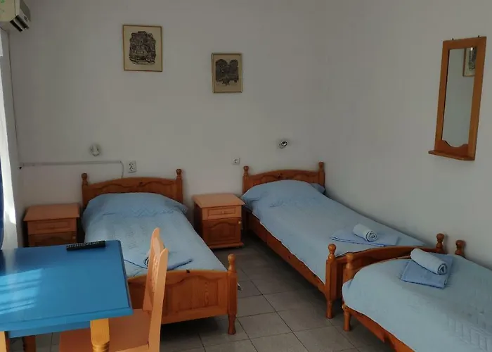 호텔 семеен ирина