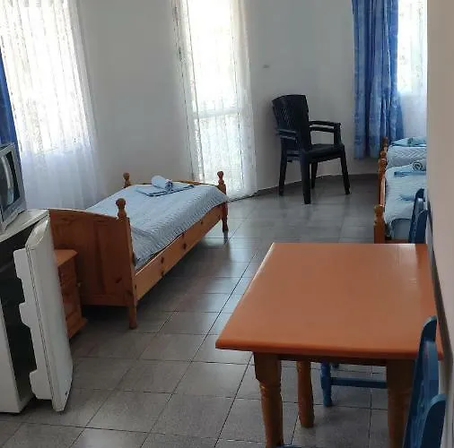 호텔 семеен ирина